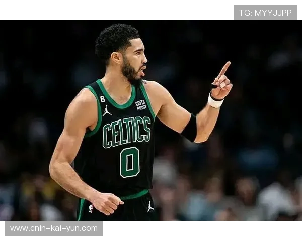 塔图姆高位出手连中，凯尔特人攻势强烈