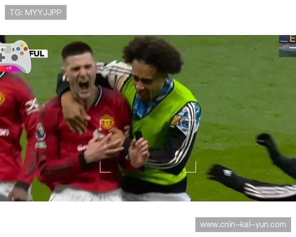 谢什科头球绝杀反超比分，曼联3比2逆转富勒姆全取三分